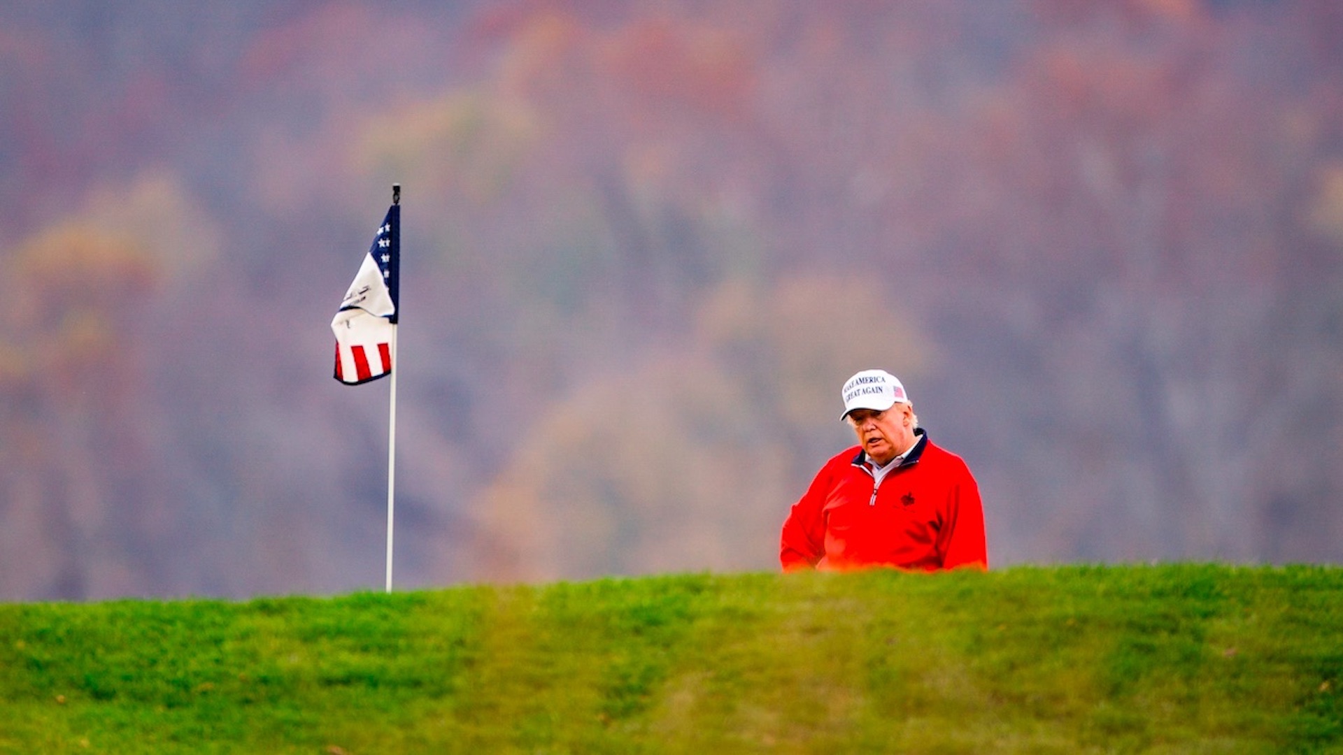 Tras breve aparición en el G20, Trump deja la reunión para ir a jugar golf