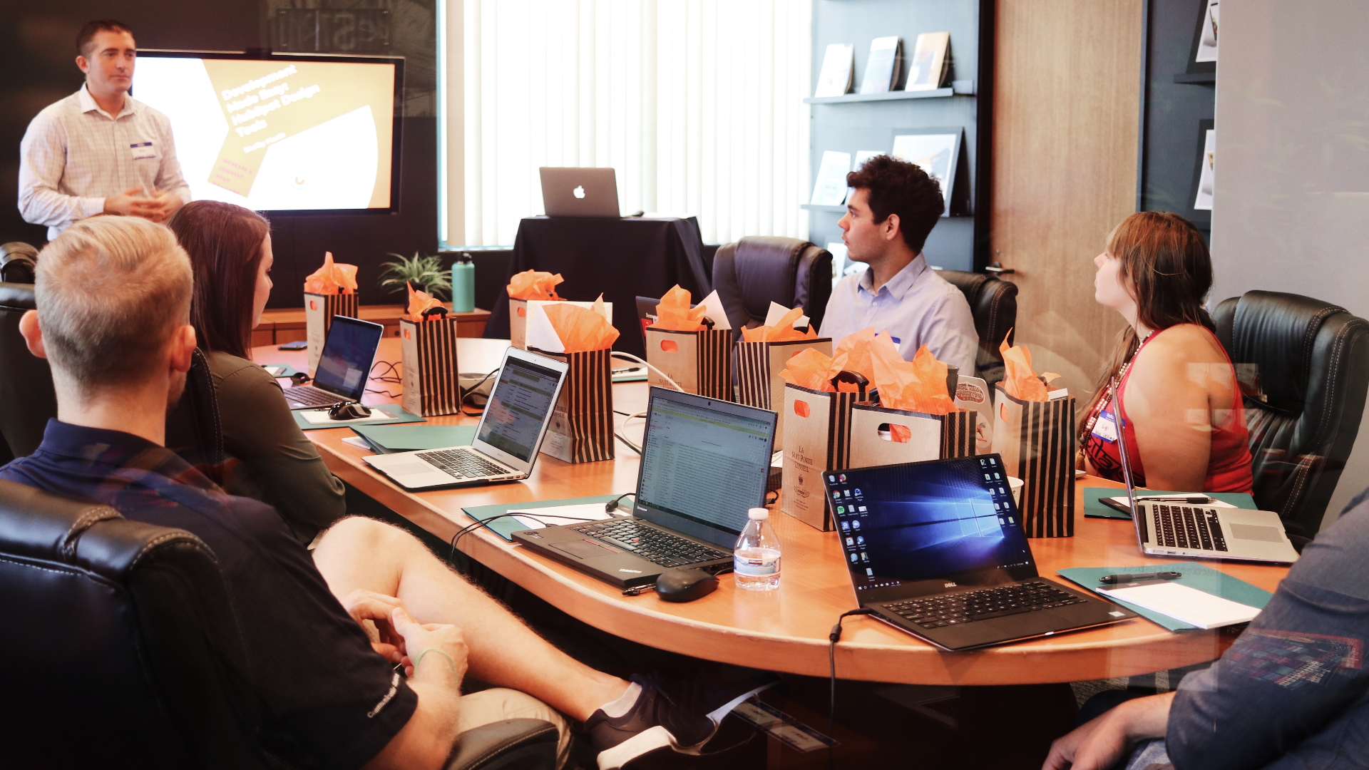 Empresarios esperan llegar a acuerdo sobre ‘outsourcing’ esta semana; acuerdan eliminación del ‘insourcing’