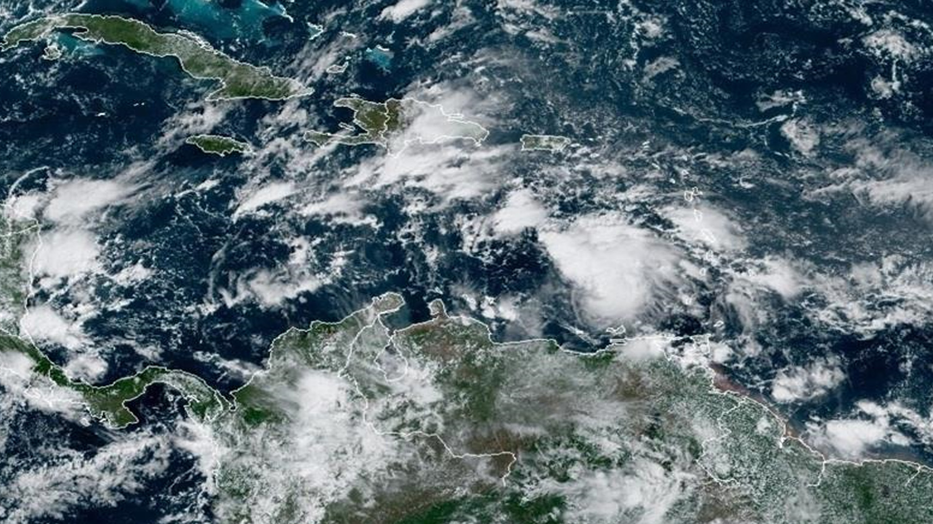 NHC prevé que tormenta ‘Eta’ se convierta en huracán en las próximas horas, antes de llegar a Nicaragua y a Honduras