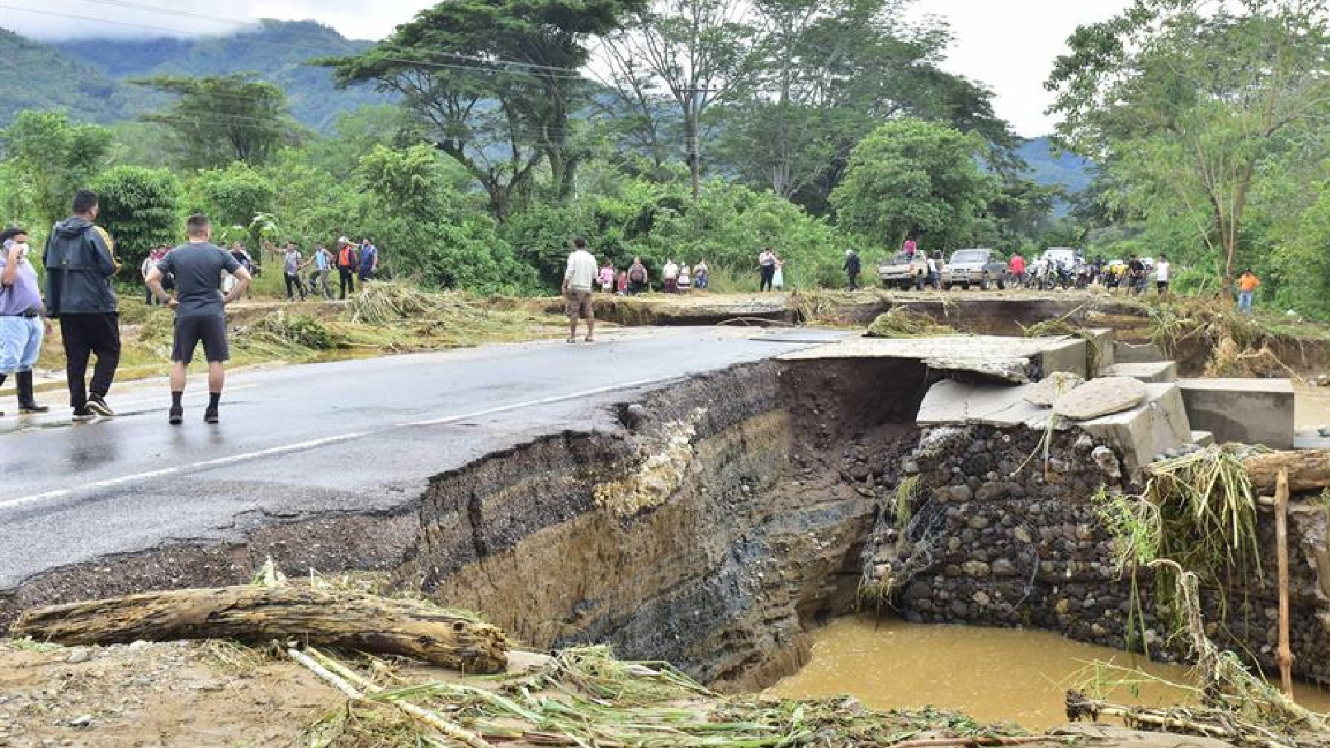 Eta dejó en Centroamérica al menos 21 muertos, desaparecidos y miles de damnificados - eta-devastacion1
