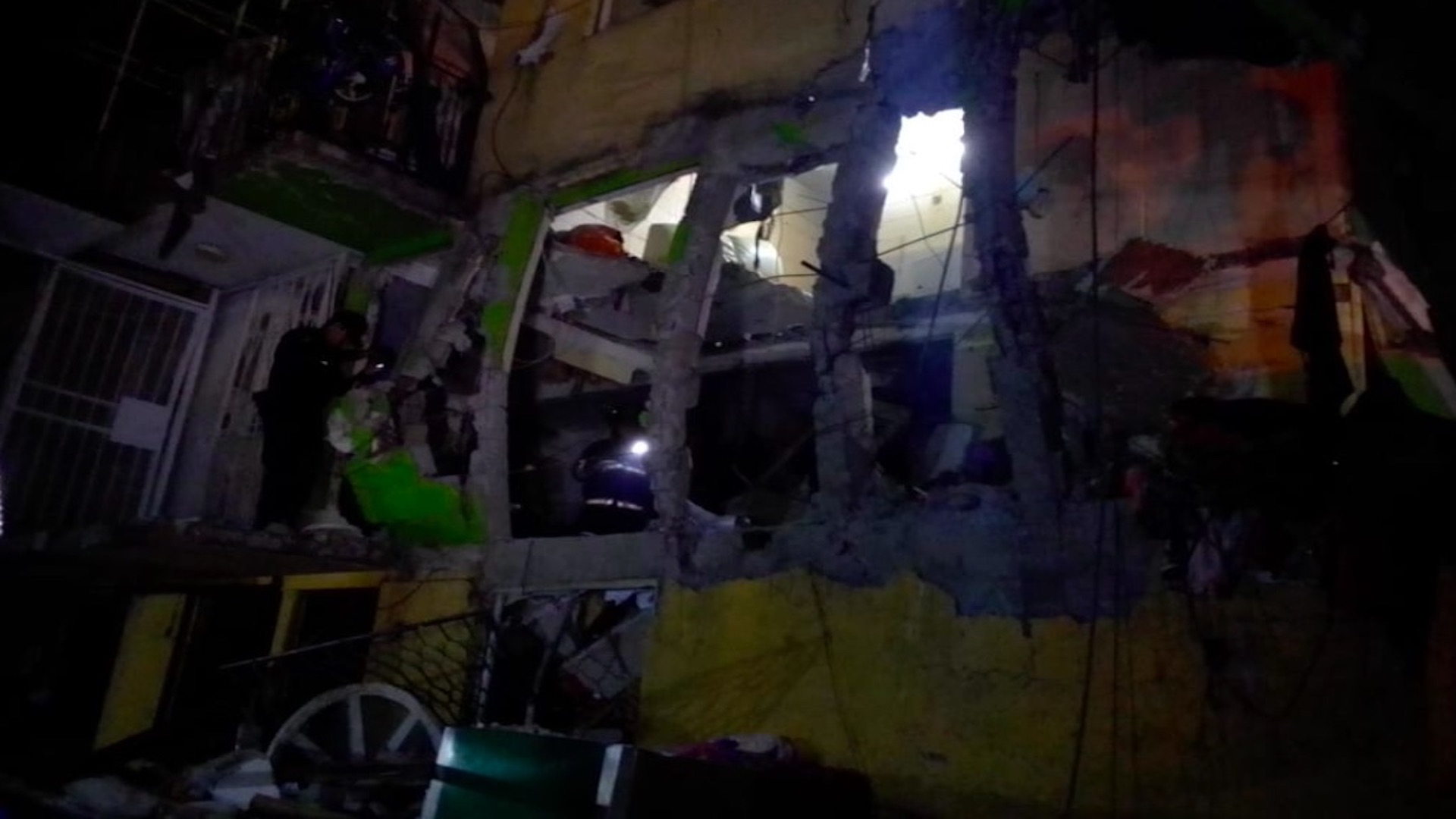 #Fotos El antes y el después de la vecindad que explotó en la colonia Morelos