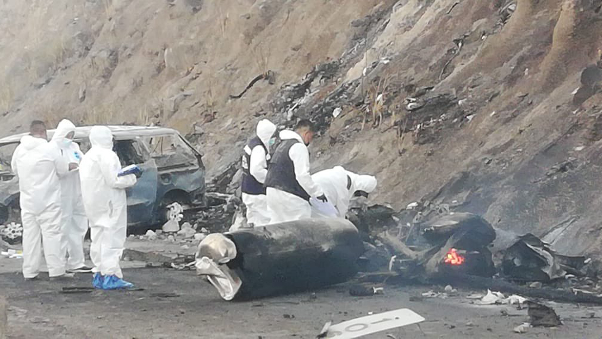 Explosión de pipa de gas en autopista Tepic-Guadalajara deja 14 muertos