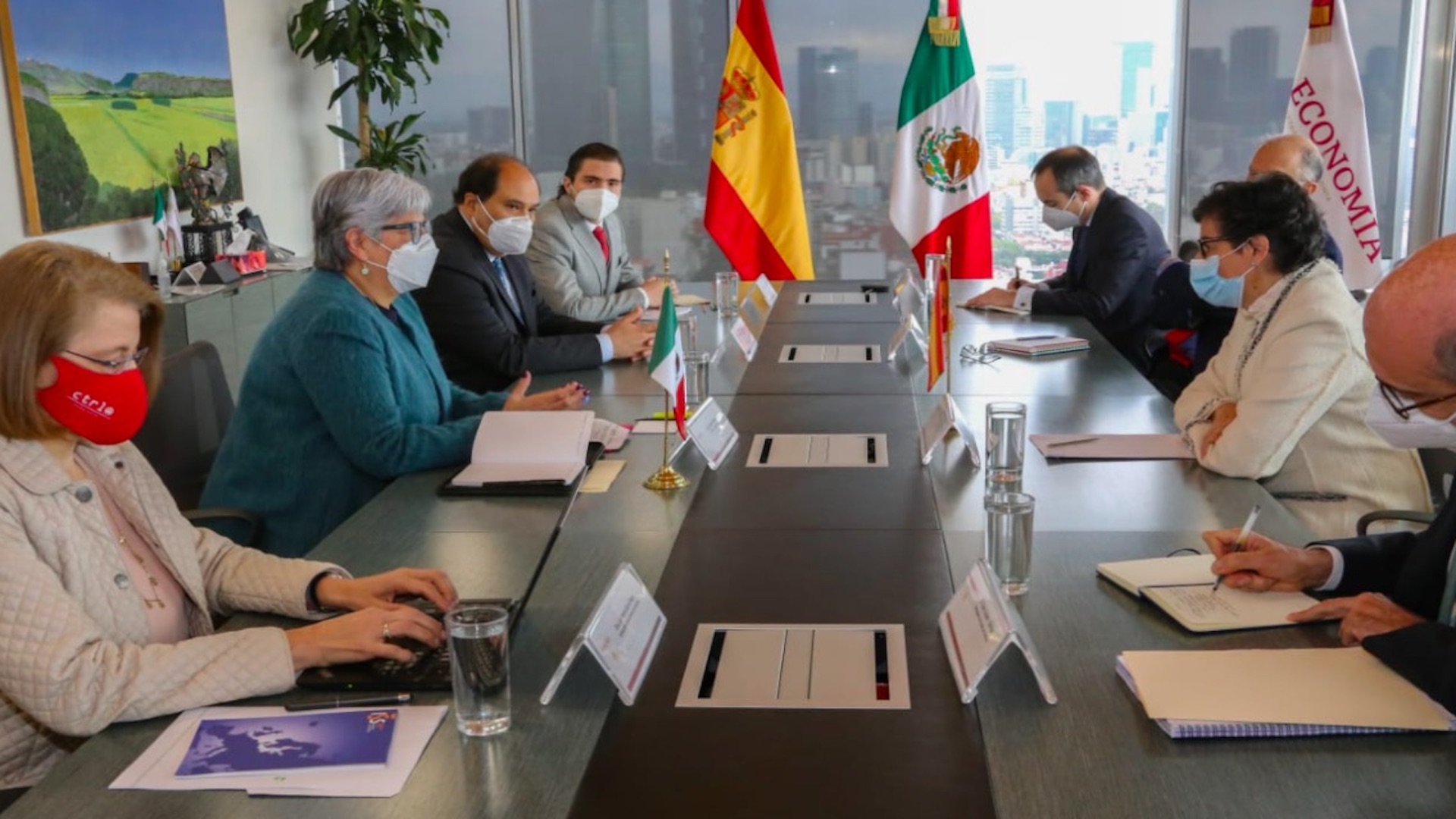 Graciela Márquez Colín y Arancha González Laya abordan avance del TLCUEM