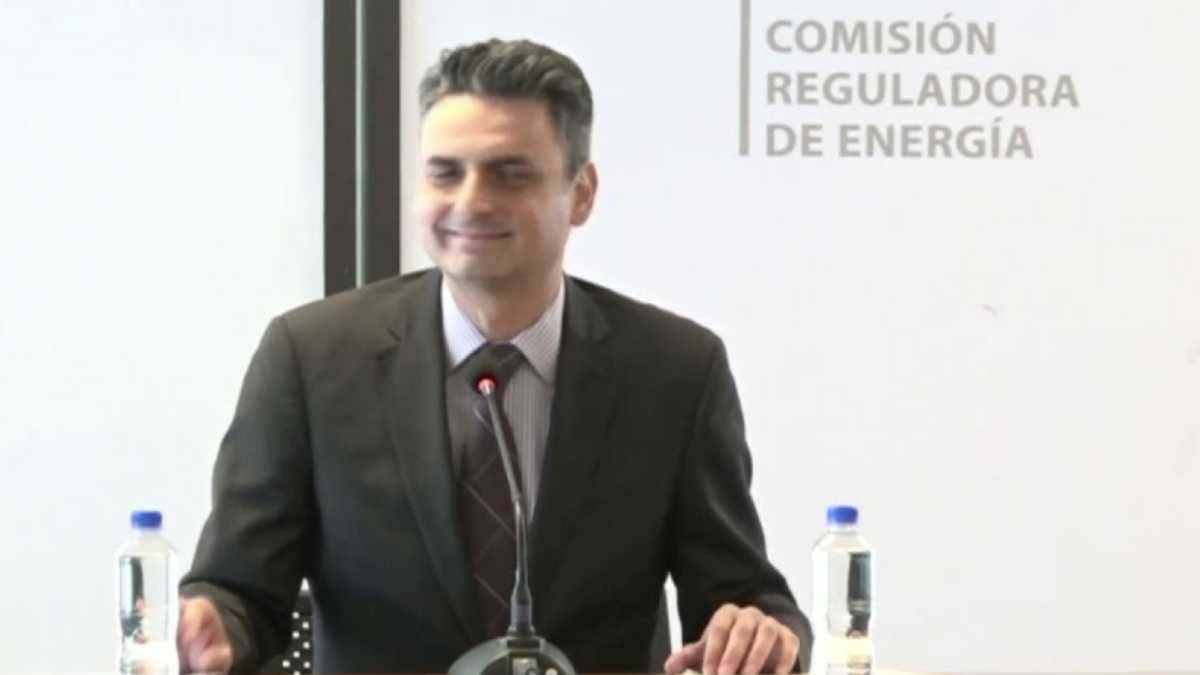 Función Pública inhabilita por 10 años a Guillermo García Alcocer, extitular de la CRE, por conflicto de interés