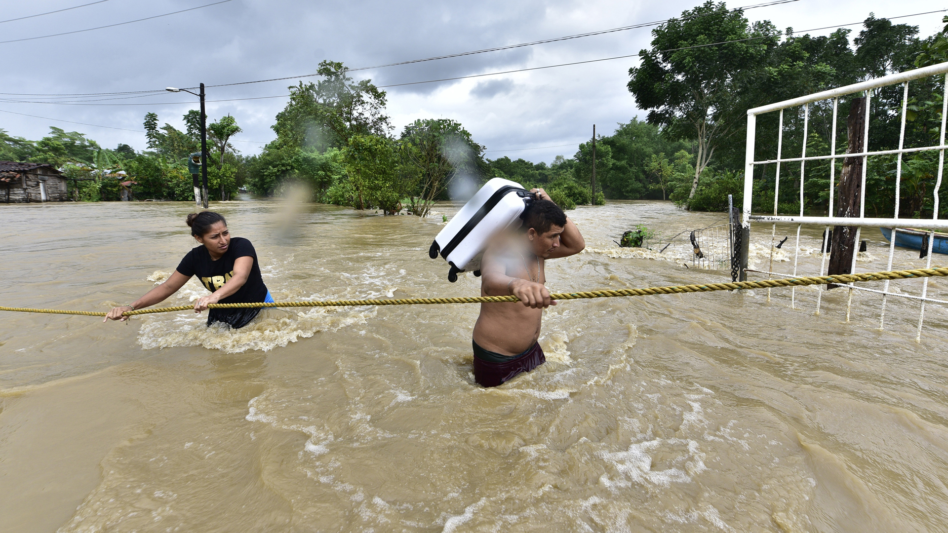 Aumenta a 25 número de muertos en México por Eta