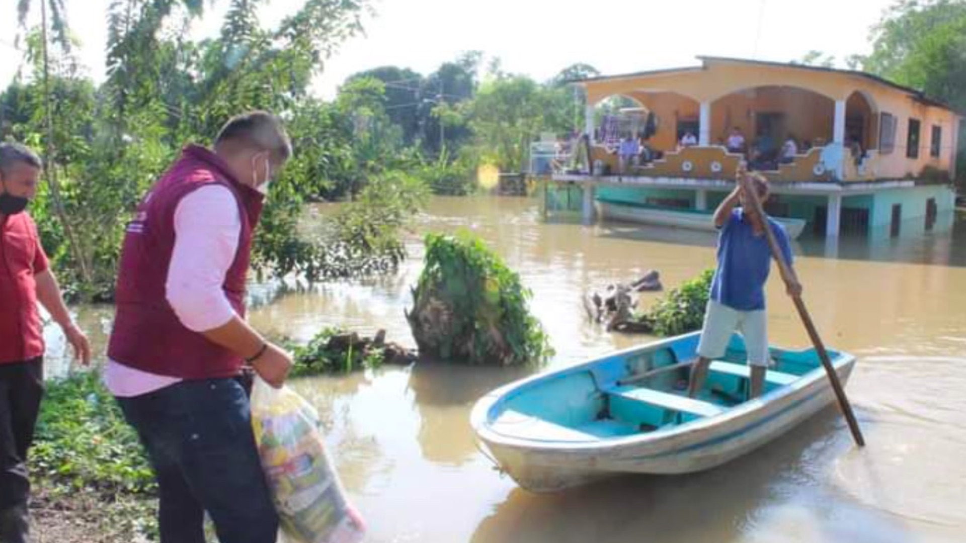España dona 300 mil dólares para afectados por inundaciones en Chiapas y Tabasco