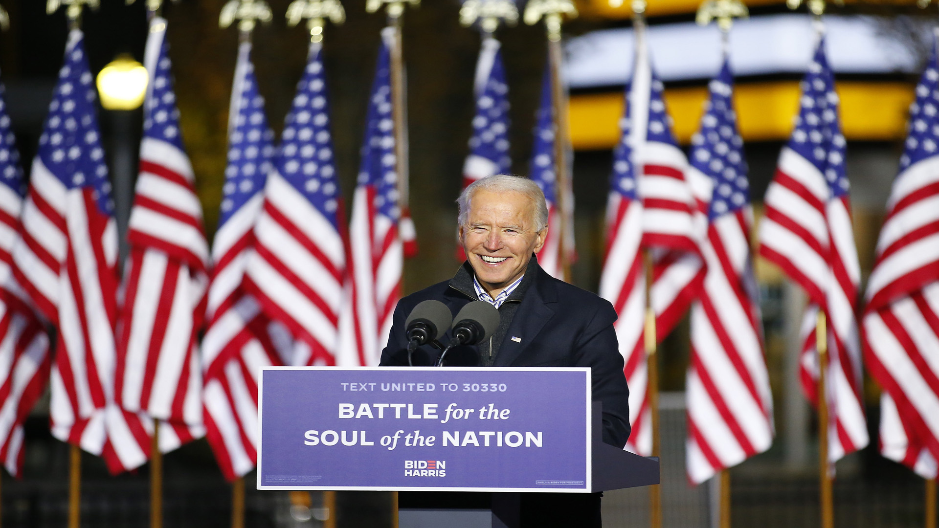 Invita Biden a votar por “un nuevo día para Estados Unidos”; pide dejar el pasado y mirar al futuro