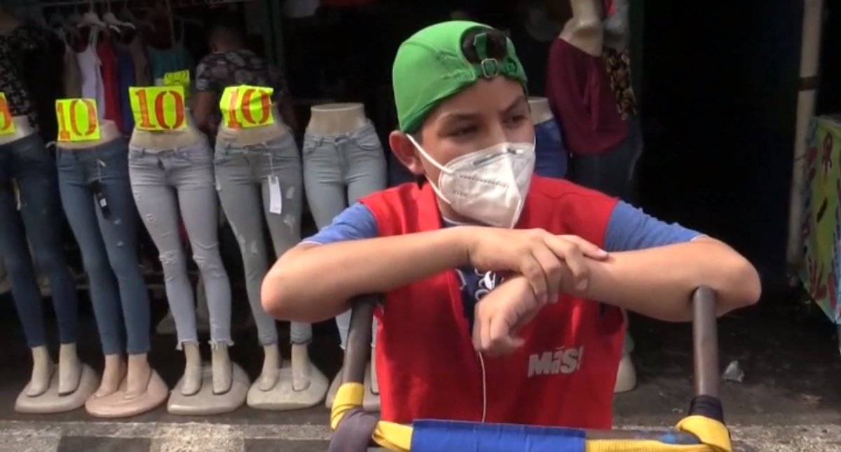 Niños salvadoreños ven vulnerados derechos a salud y educación por la pandemia