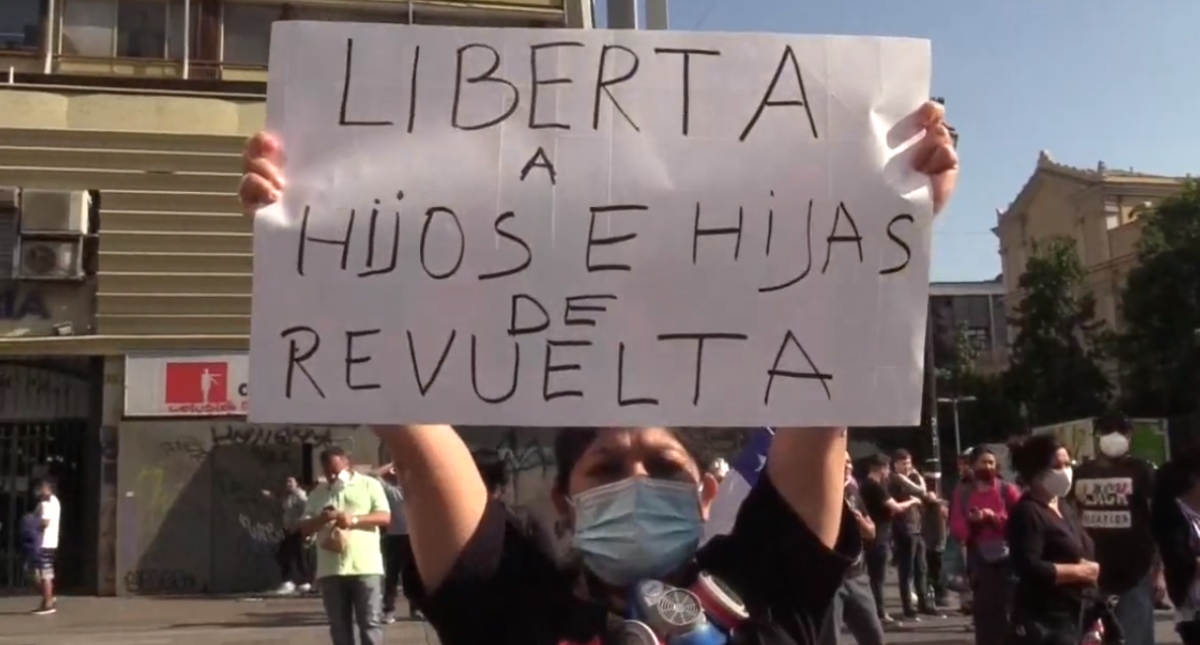 Marcha contra Piñera y por liberación de presos en protestas termina con incidentes