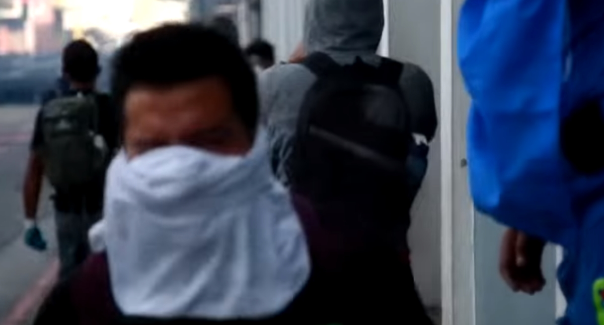 Guatemaltecos protestan enardecidos contra Giammattei y el Congreso