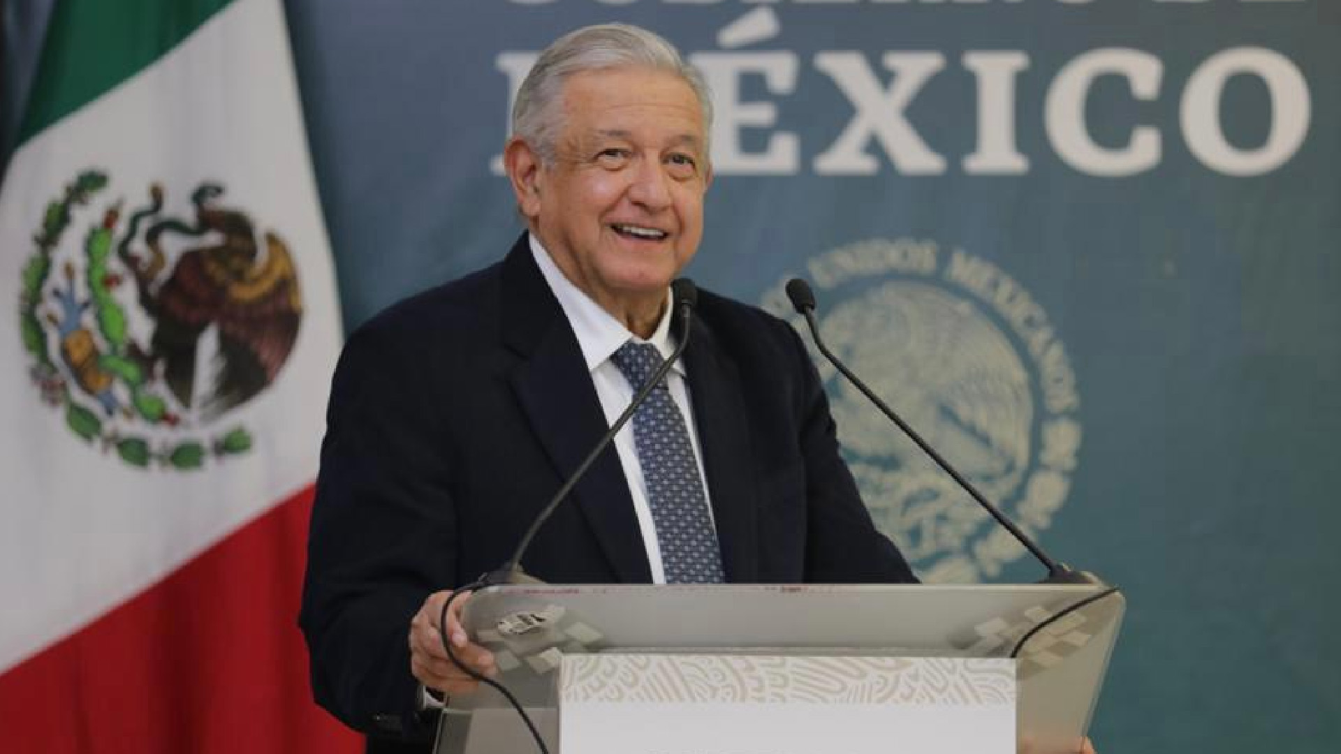 “Lo más importante es la libertad”, dice AMLO sobre negativa de Noroña a usar cubrebocas en el INE