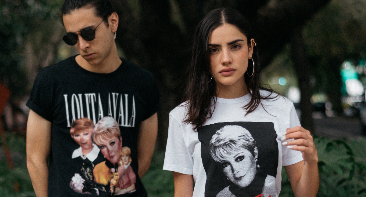 Lolita Ayala abre tienda en línea con playeras a la venta Lolita Ayala abre tienda en línea con playeras a la venta
