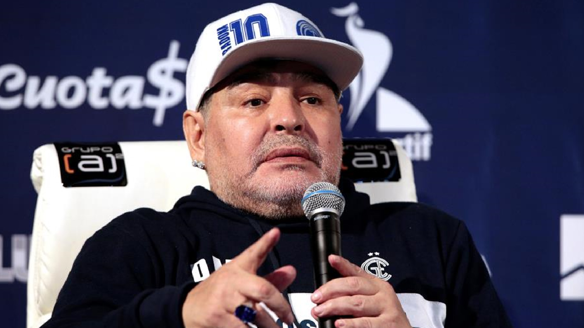Asombra a médico recuperación de Diego Armando Maradona tras cirugía por hematoma en la cabeza