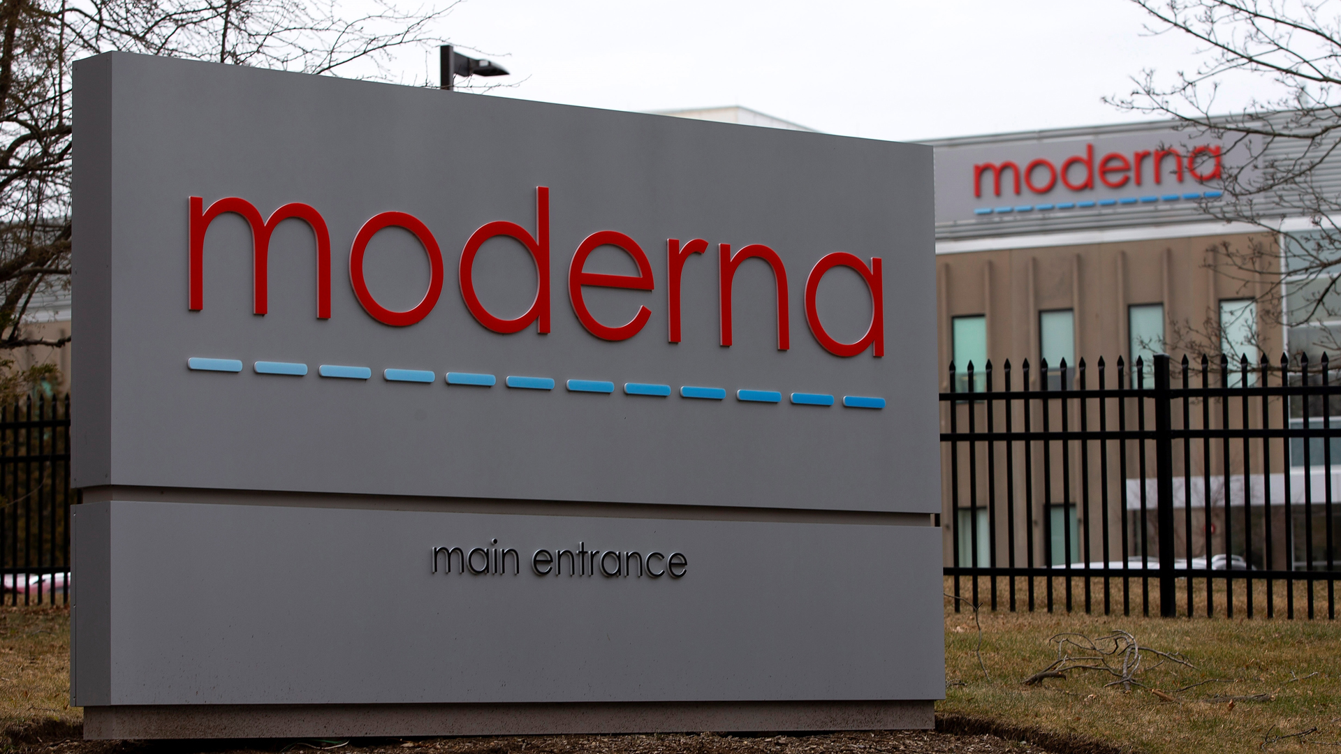 Dolly Parton financió vacuna contra COVID-19 de Moderna - moderna