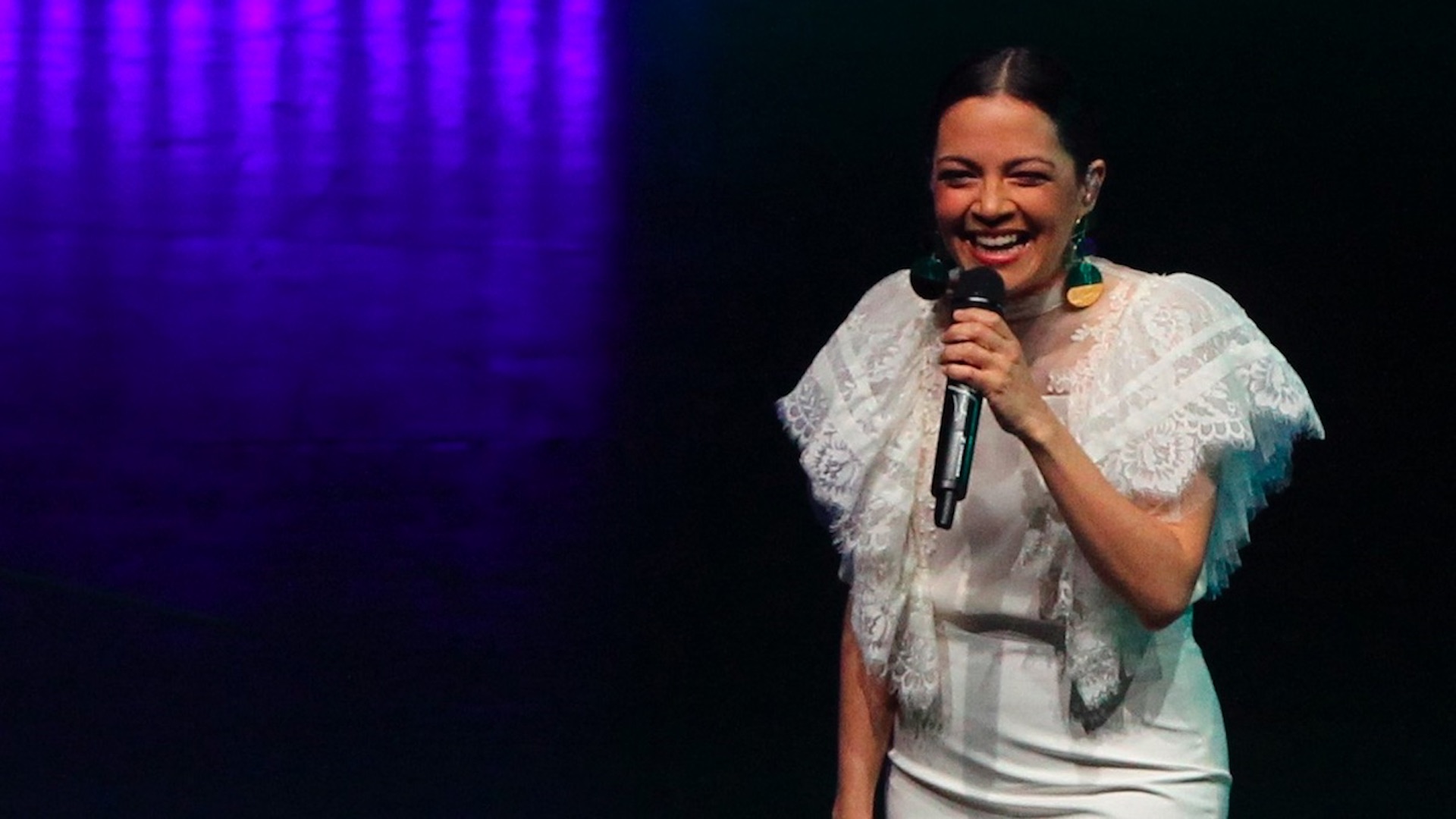 Reggaetón pasa desapercibido en los Latin Grammy; Natalia Lafourcade gana premio por Álbum del año Reggaetón pasa desapercibido en los Latin Grammy; Natalia Lafourcade gana premio por Álbum del año