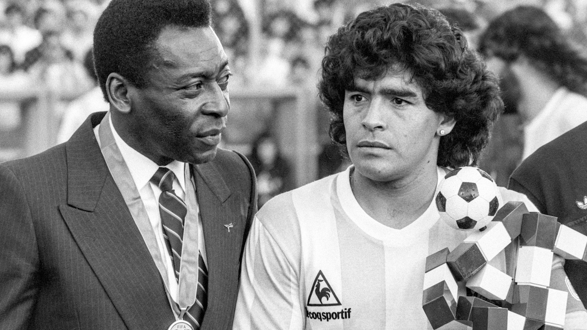 “Espero que un día podamos jugar futbol juntos en el cielo”, Pelé lamenta muerte de su amigo Maradona