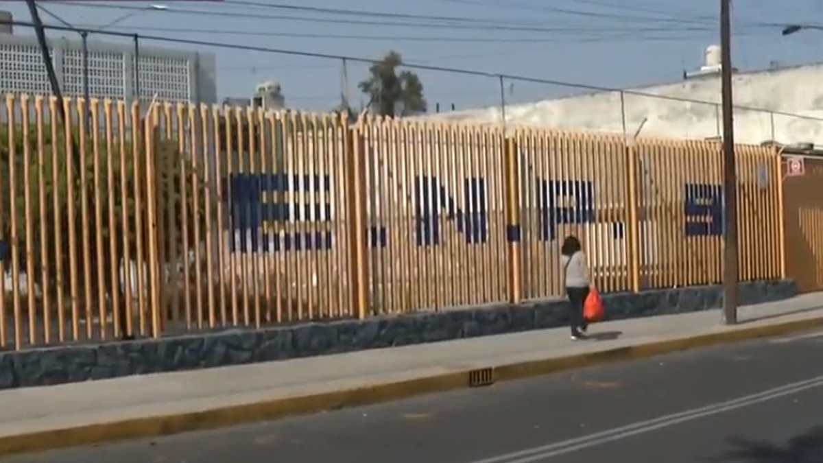 Encapuchados vuelven a tomar Prepa 9 de la UNAM Encapuchados vuelven a tomar Prepa 9 de la UNAM
