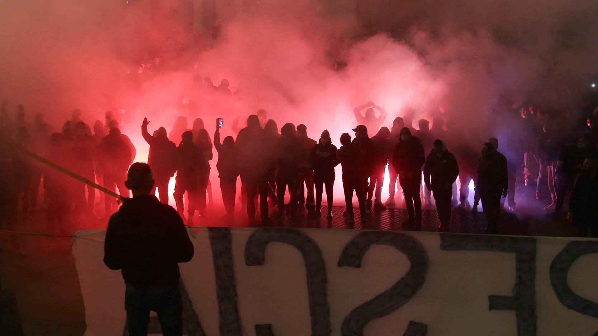 Respalda OMS protestas contra restricciones por COVID-19 si son pacíficas y ordenadas