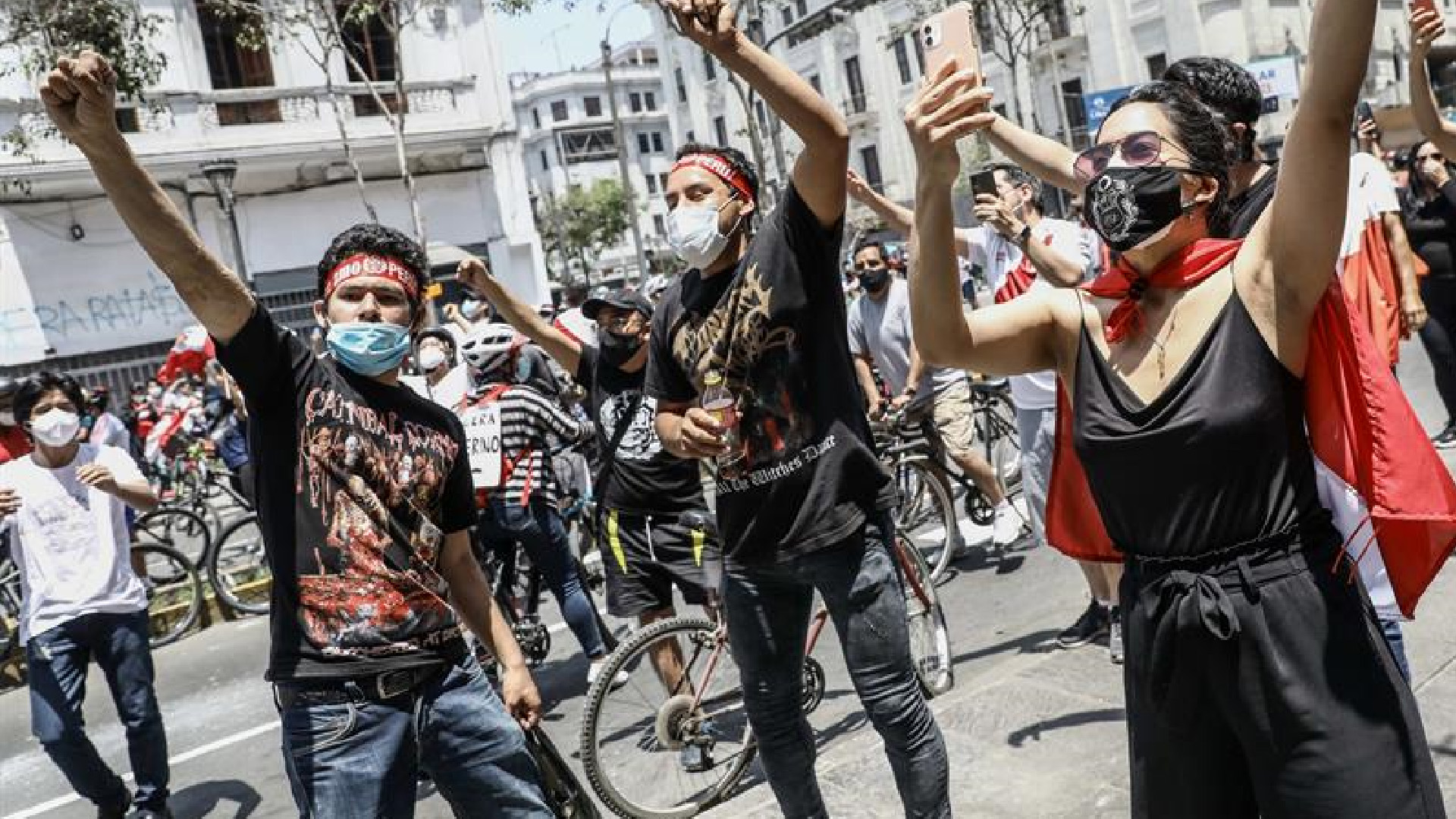 Gobierno transitorio de Manuel Merino en Perú, derribado en seis días de protestas - protestasperu2