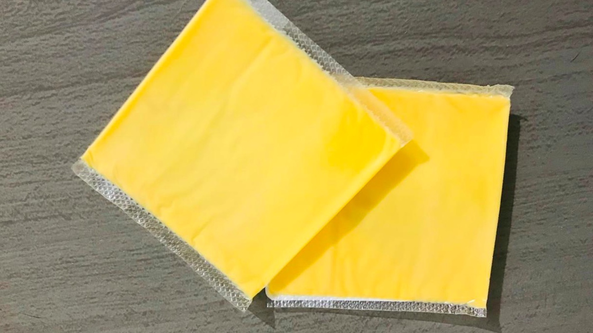 Profeco revela estudio de quesos amarillos; solo siete cumplen con especificaciones