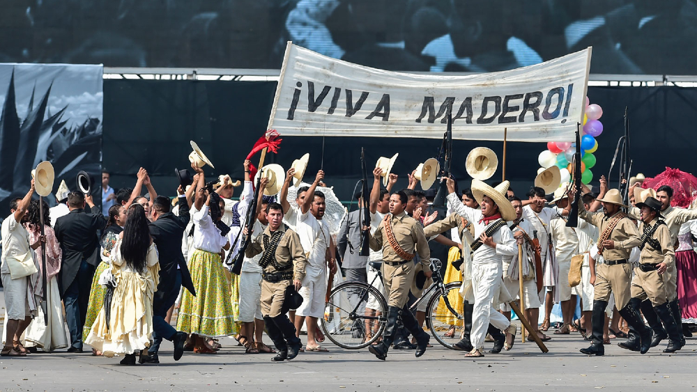 Con la Revolución Mexicana no se avanzó en conseguir la democracia: López Obrador