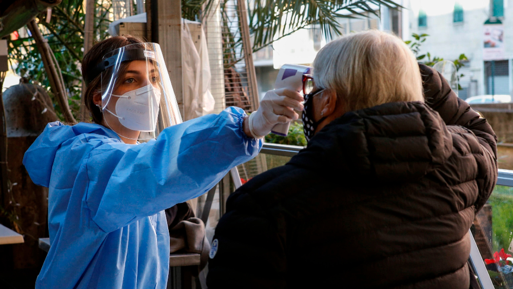 Italia registra 36 mil 176 casos y 653 muertos por COVID-19; advierten de una Navidad “sobria”