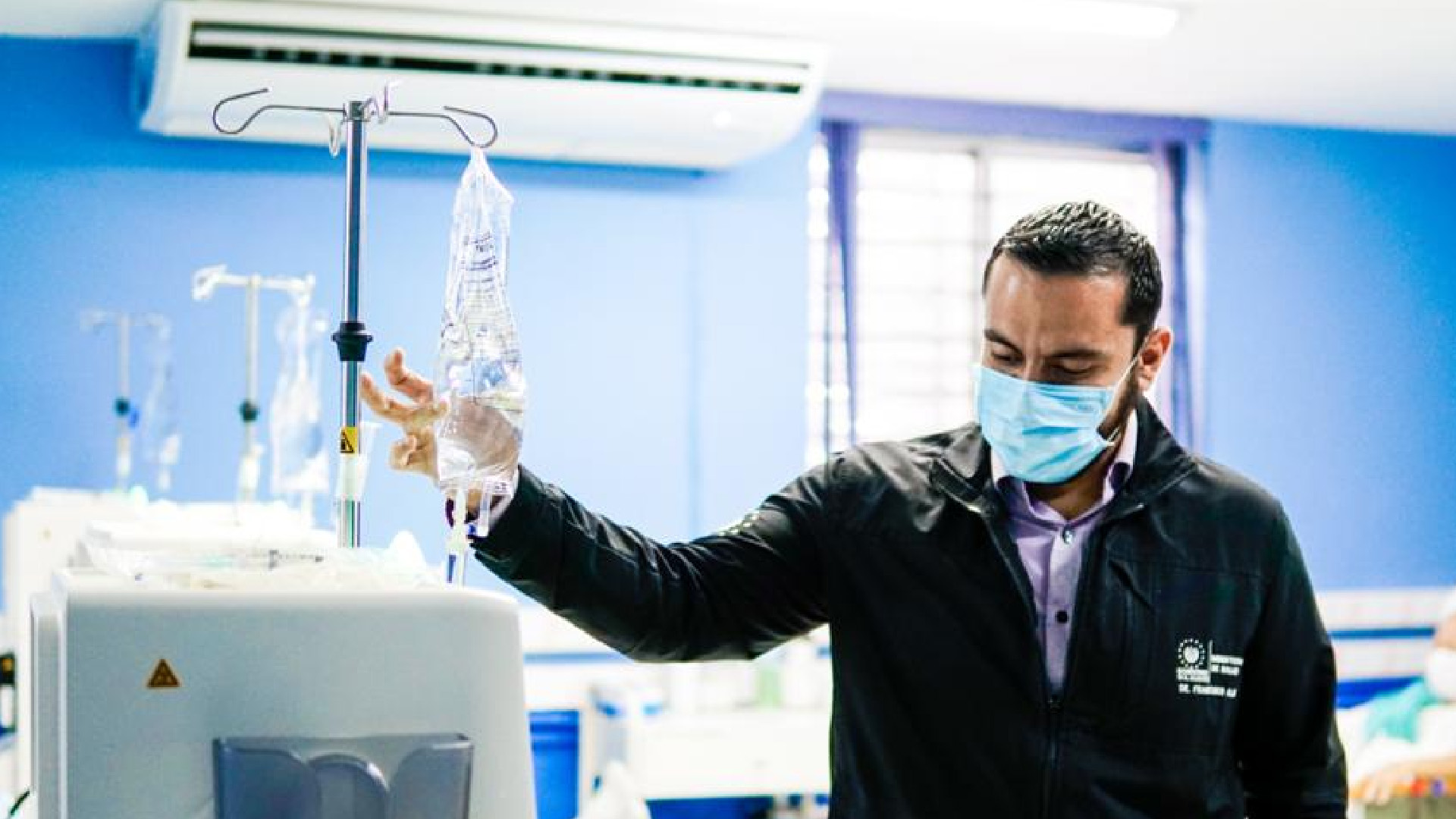 Allanan instituciones gubernamentales de El Salvador por fondos para pandemia