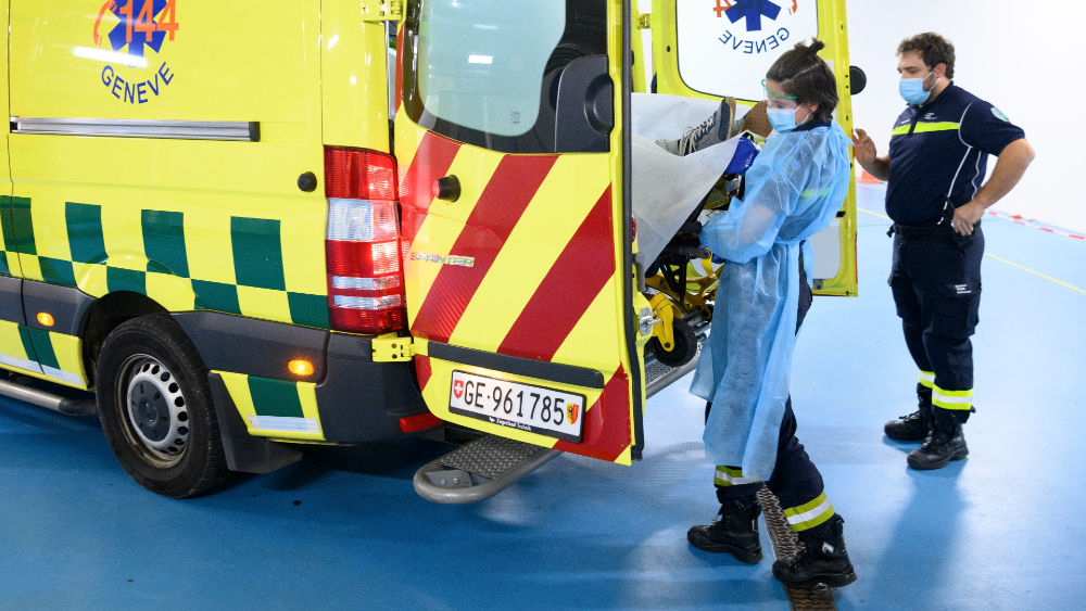 COVID-19 supera 55 millones de casos; son 450 mil más que en el día anterior