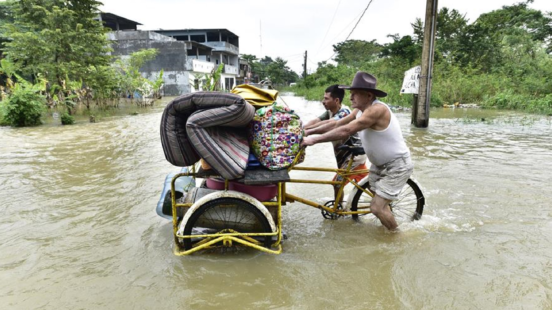 Alerta en el sureste de México: no pararán las lluvias ante Frente Frío y Tormenta Tropical 'Iota' - tabasco-lluvias2