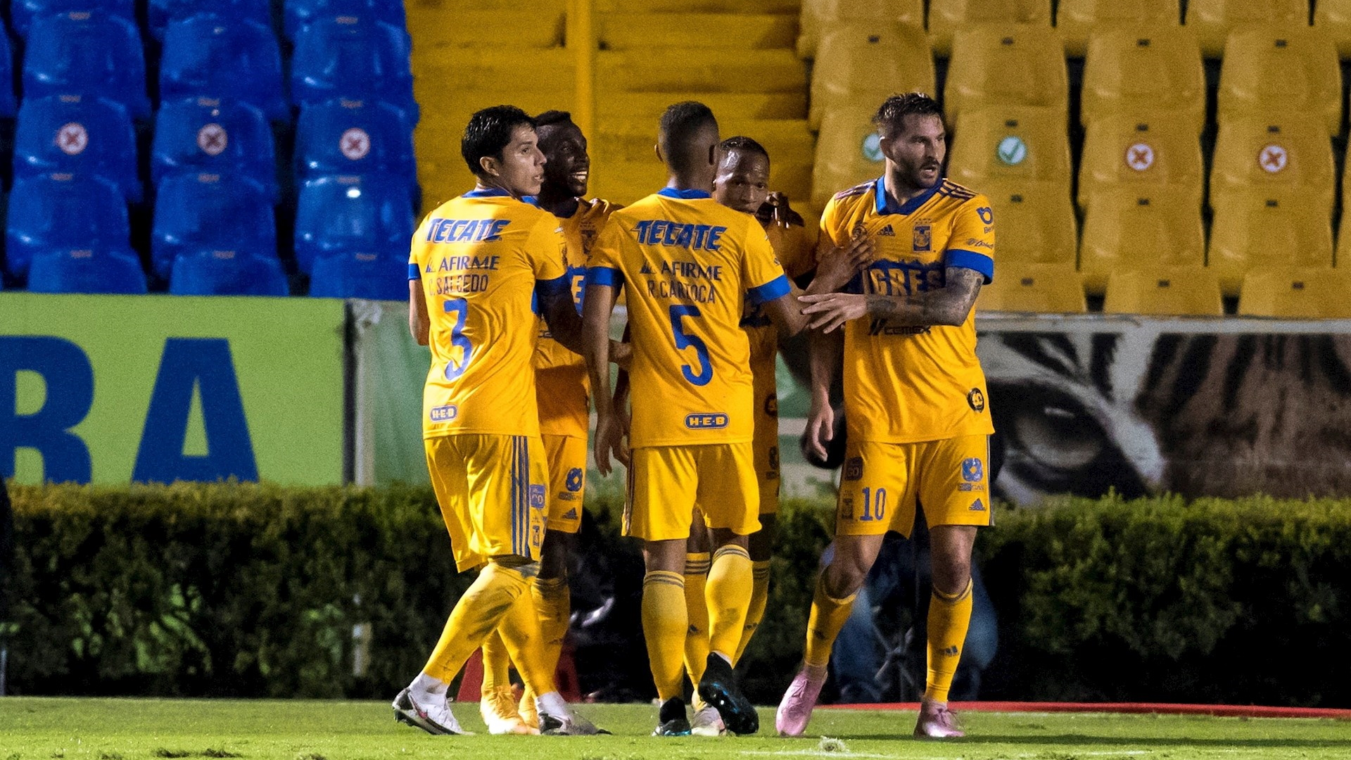 Gignac lleva a Tigres UANL a cuartos de la Liga MX con dos goles sobre Toluca