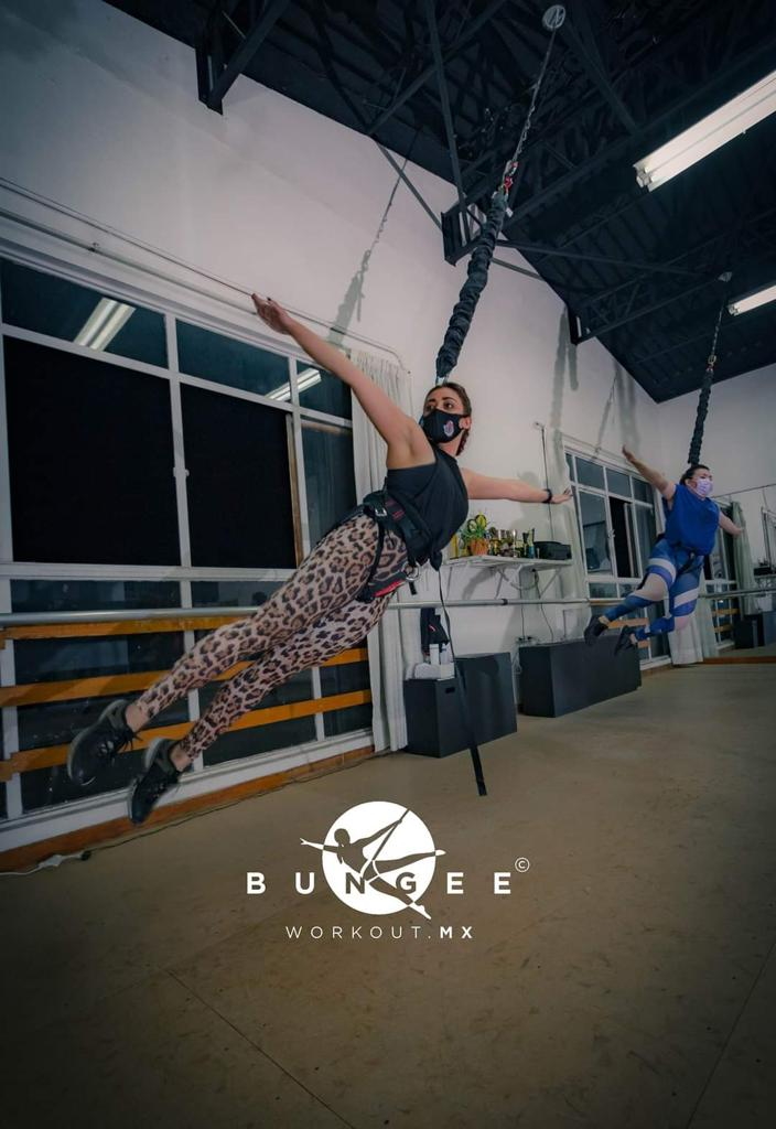 A volar con Bungee Workout - tomas-weimar-bungee-4