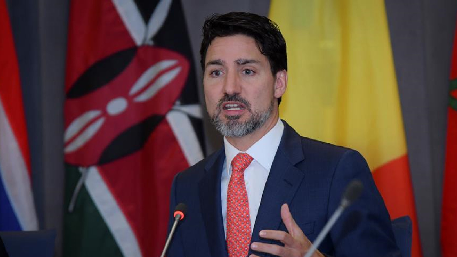 Trudeau advierte que Canadá se juega su futuro ante aumento de COVID-19