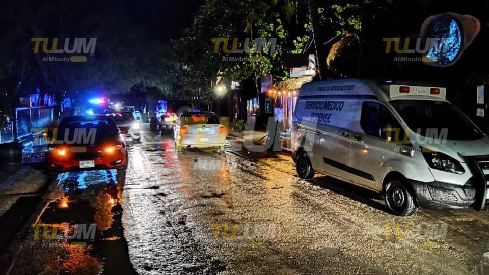 Concierto de Halloween en Tulum termina en balacera que dejó dos muertos - tulum-balacera-concierto-agente-7