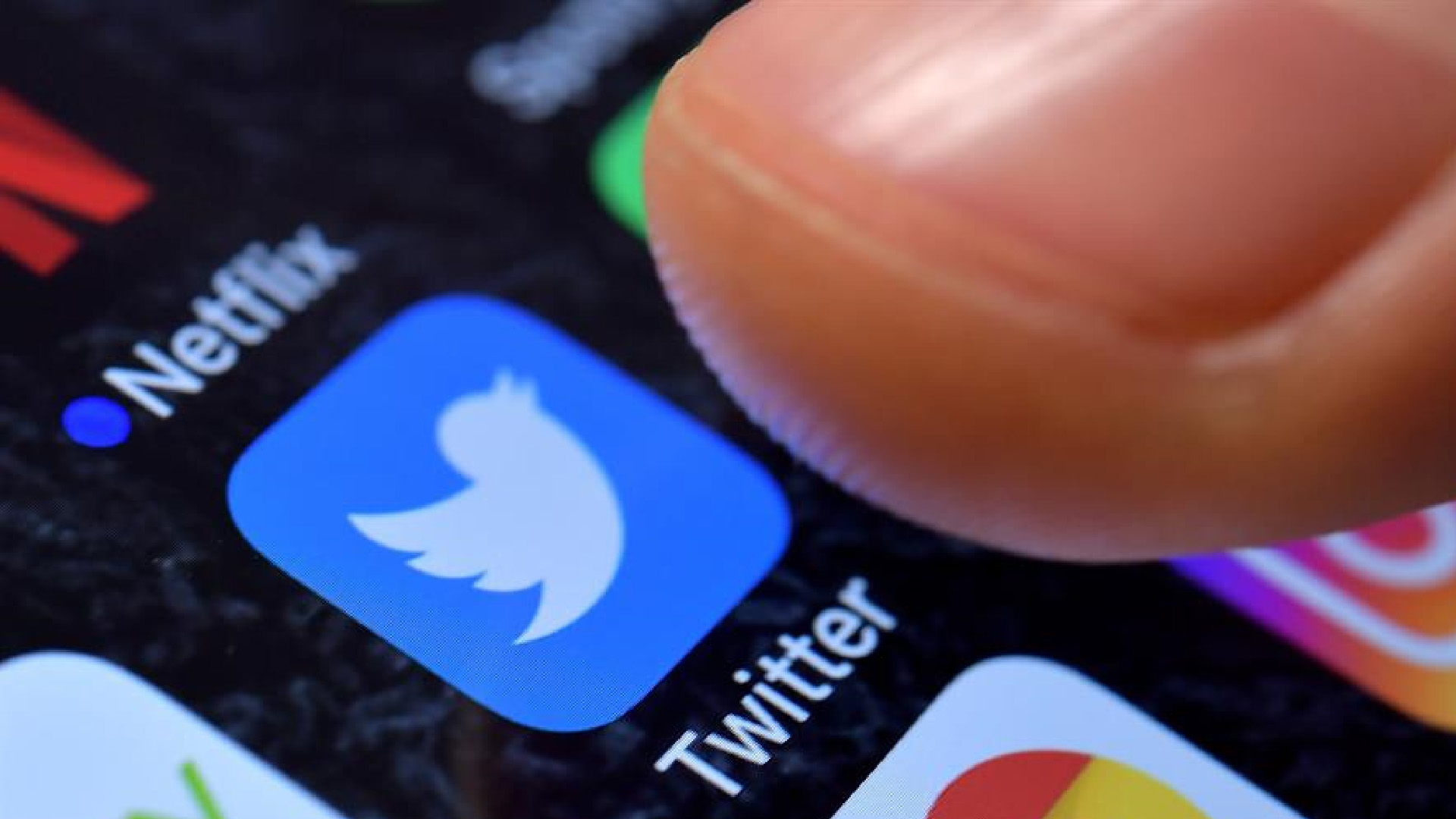 Twitter relanzará política de verificación en 2021; solicitará a usuarios comentarios y opiniones sobre esta medida