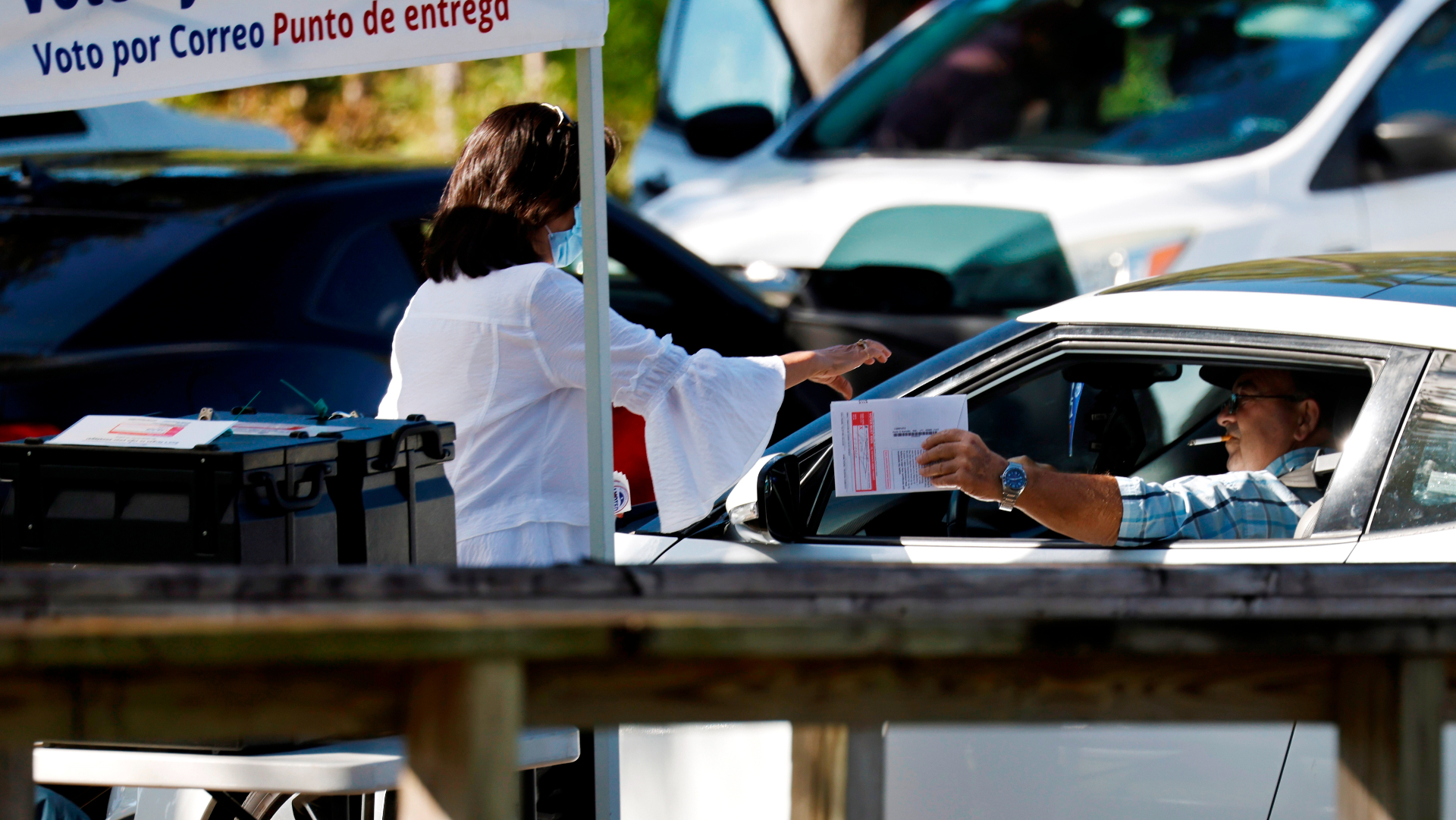 Votar desde el automóvil o cómo protegerse del COVID-19 en las elecciones de EE.UU.