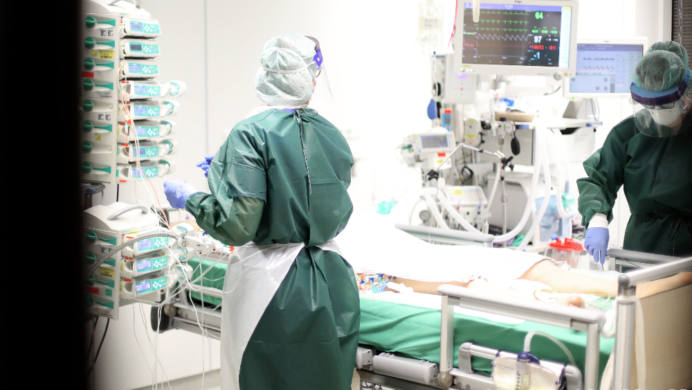 Alemania registra 962 muertos en 24 horas por COVID-19, nueva máxima en un día