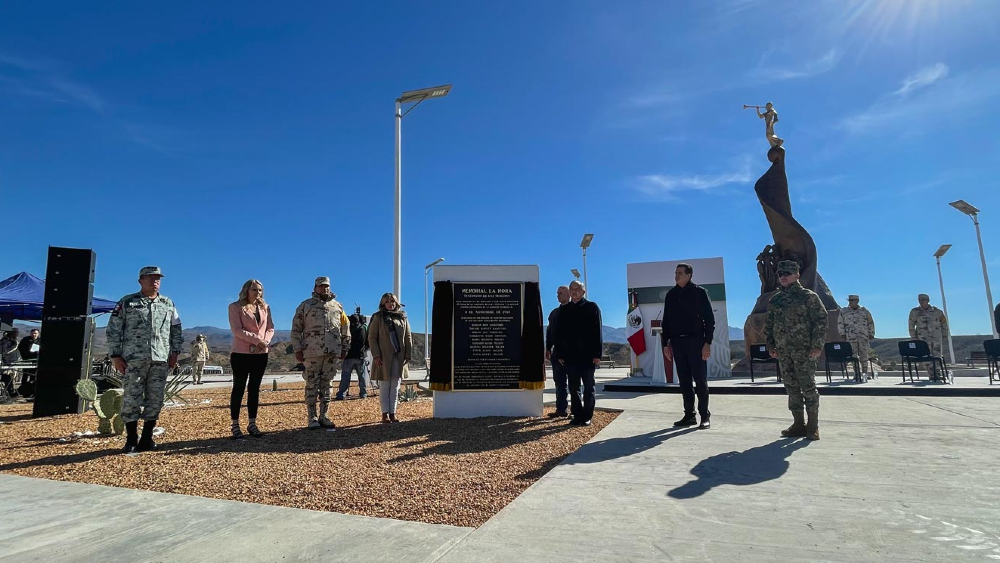 López Obrador inaugura memorial por matanza de familia mormona LeBaron López Obrador inaugura memorial por matanza de familia mormona LeBaron