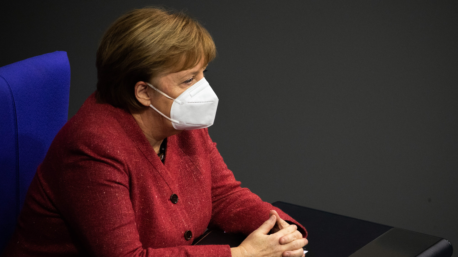 Merkel apela a evitar propagación de virus mutados para evitar tercera ola