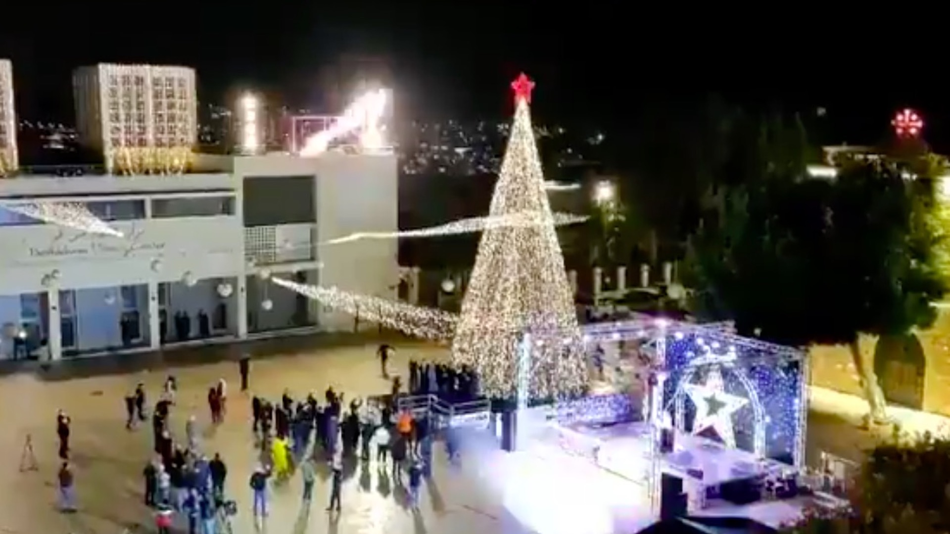 #Video Belén inicia celebraciones con encendido de árbol en ceremonia sin público por el COVID-19
