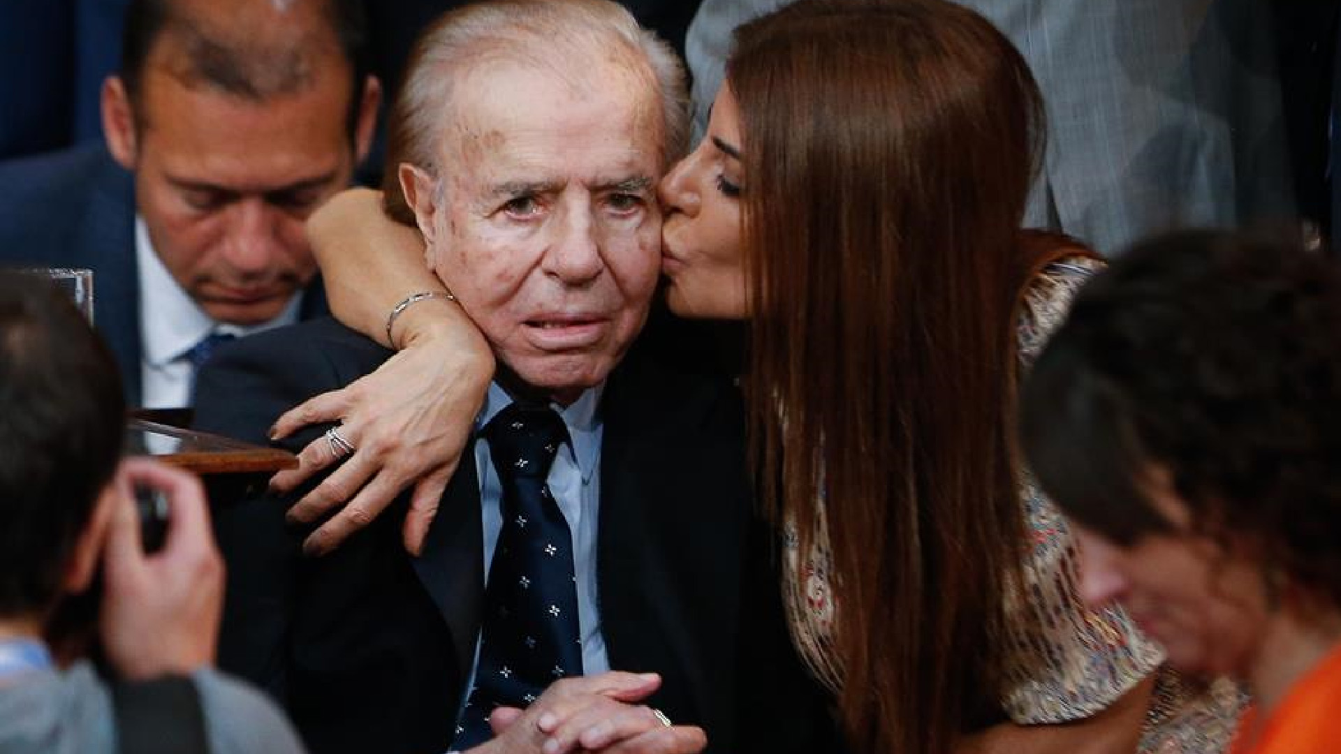 Carlos Menem sigue en coma y su hija lamenta que no pudo votar contra el aborto