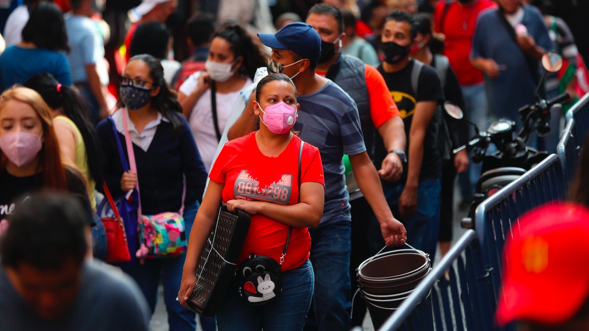 México rebasa los 1.3 millones de contagios de COVID-19; sumó más de 12 mil casos y 762 muertes el viernes