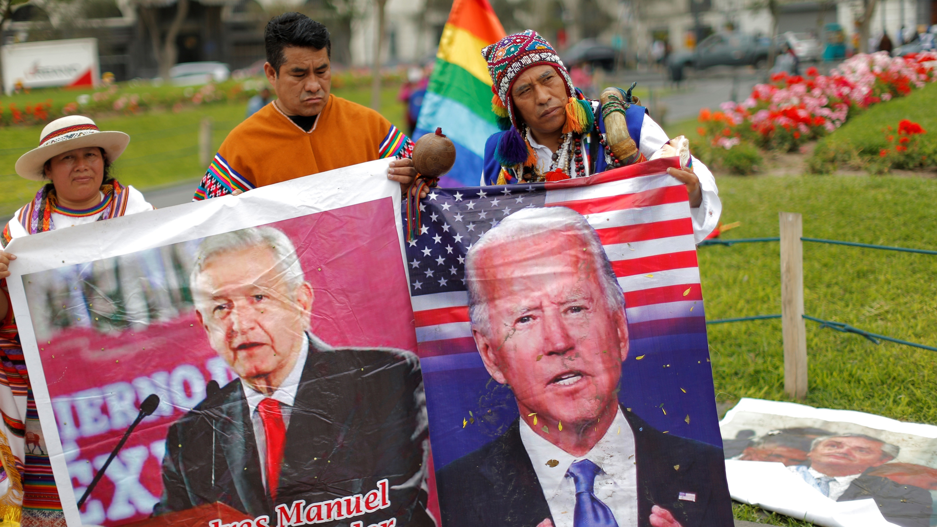 Chamanes peruanos claman tranquilidad y buena salud para 2021