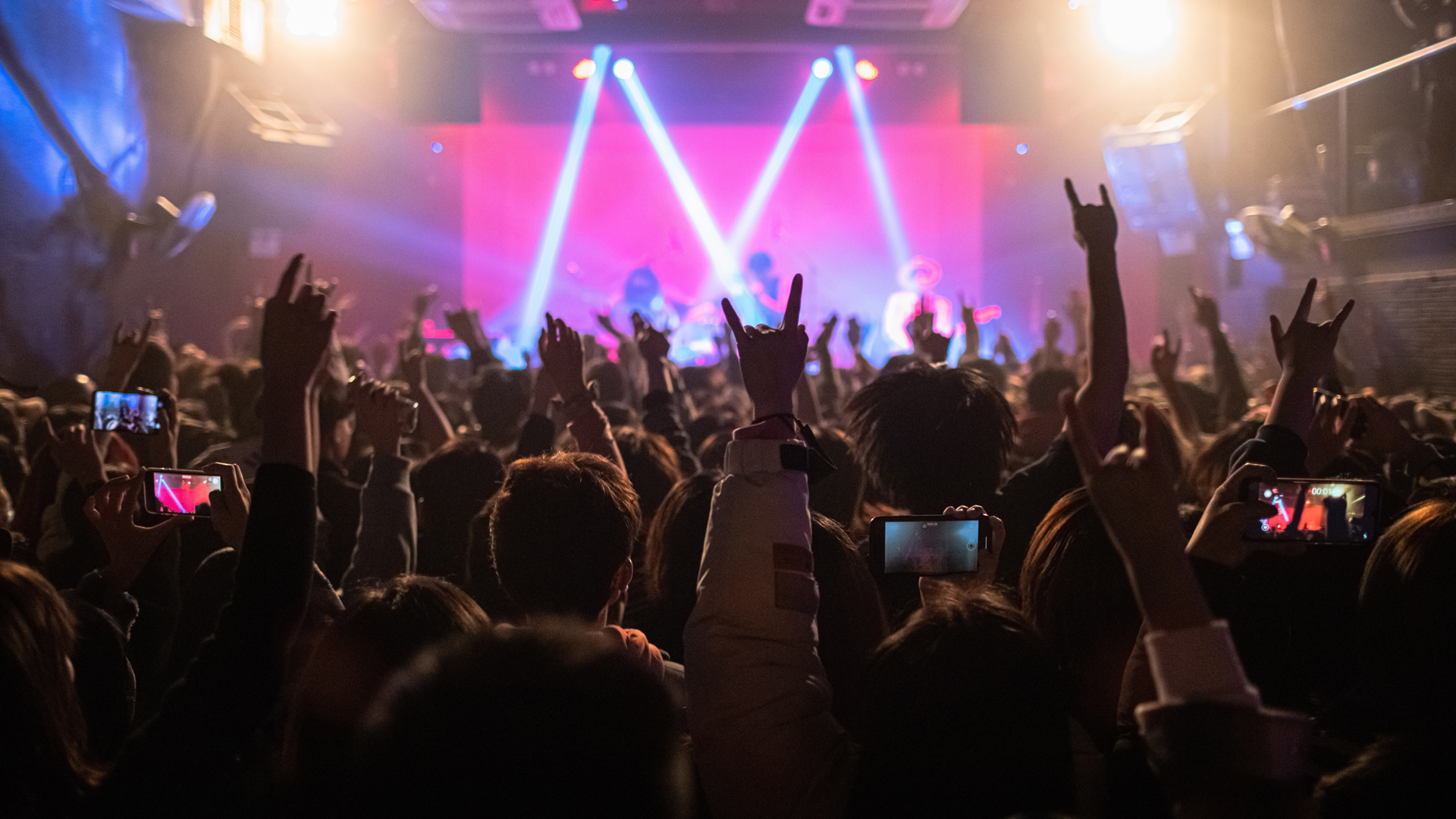 Reciben en Wuhan el año 2021 sin sana distancia - concierto-de-ano-nuevo-en-wuhan