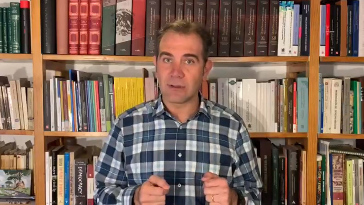 Impugna Morena acuerdos de ‘cancha pareja’ del INE; aclara Lorenzo Córdova que aplican para todos