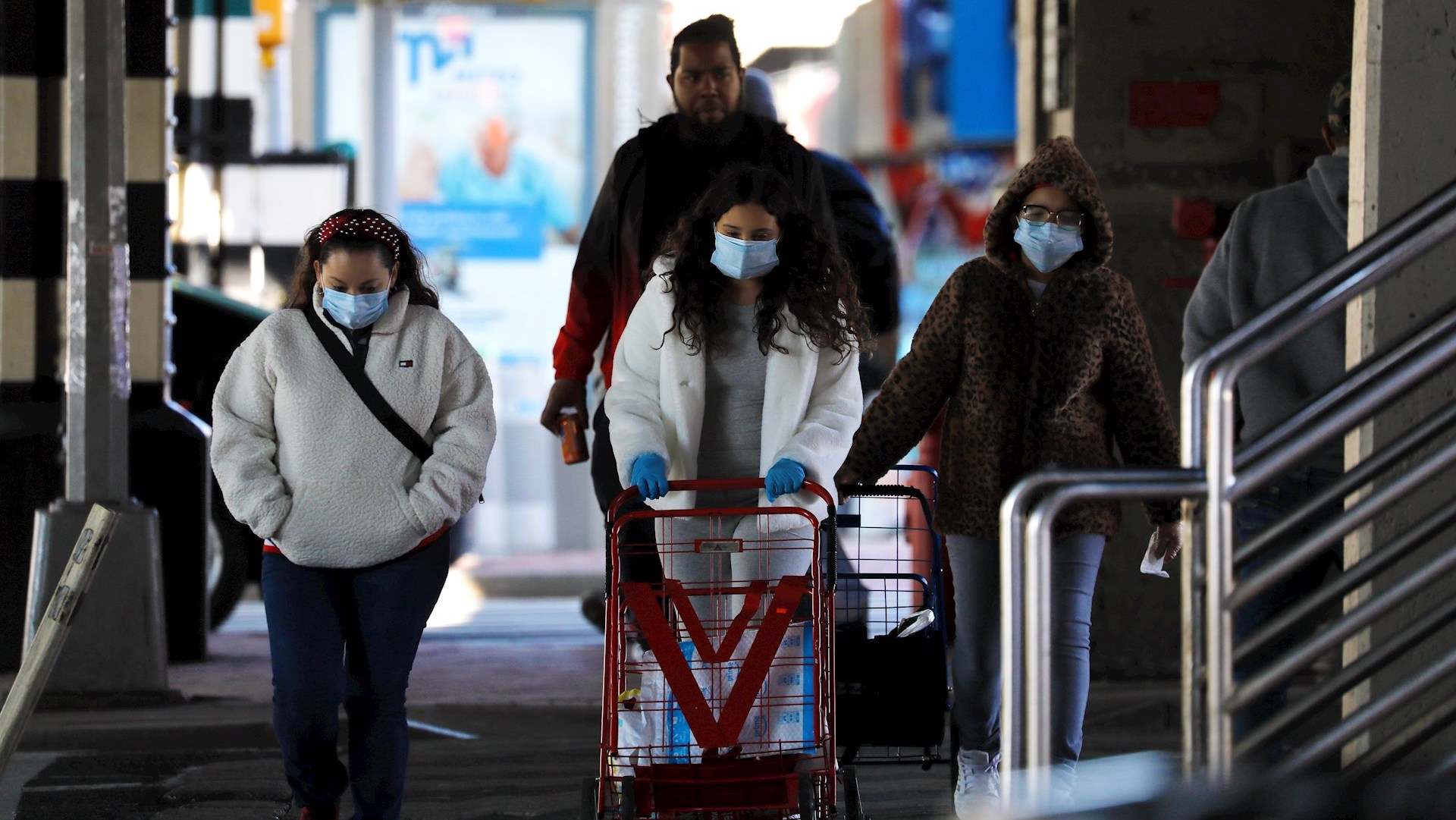 Biden advierte que los días más oscuros de la pandemia “están por llegar” en Estados Unidos