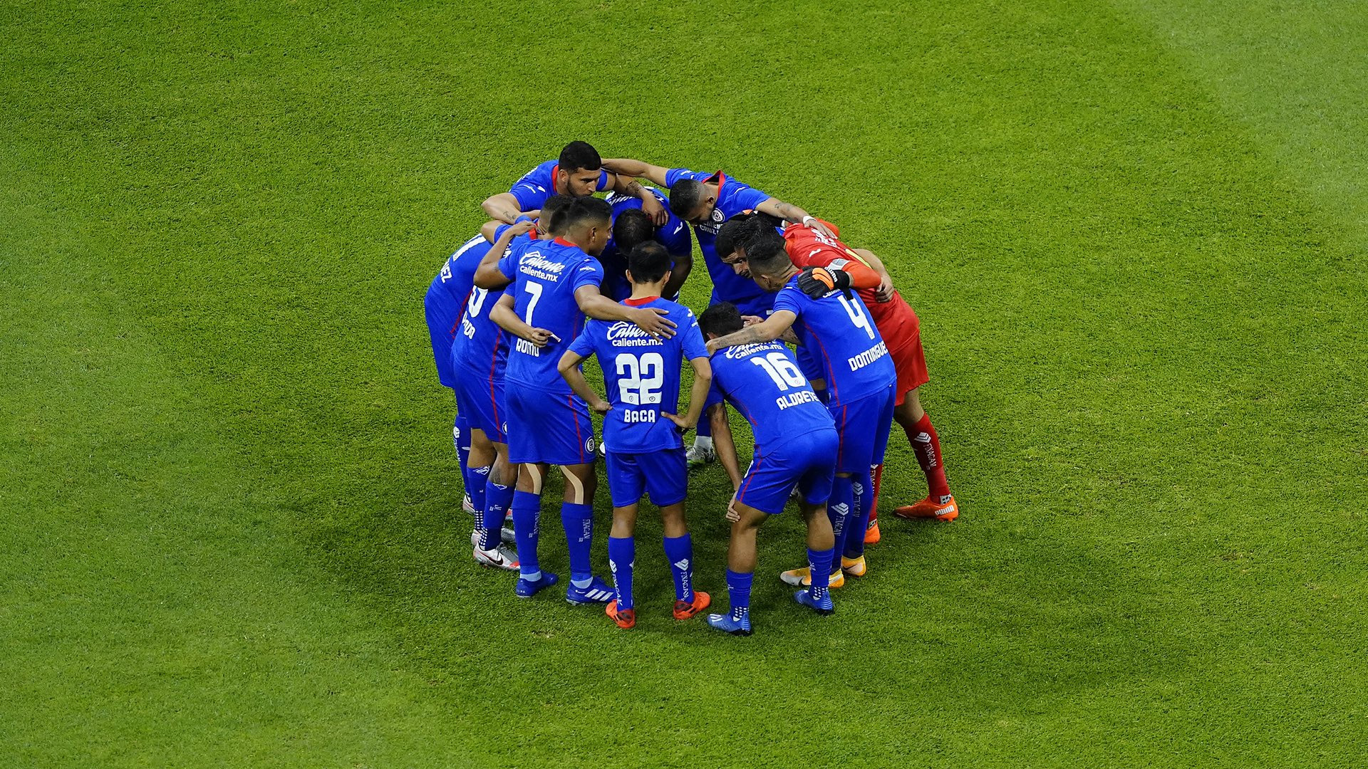 Cruz Azul jugará Concachampions con Luis González como director interino