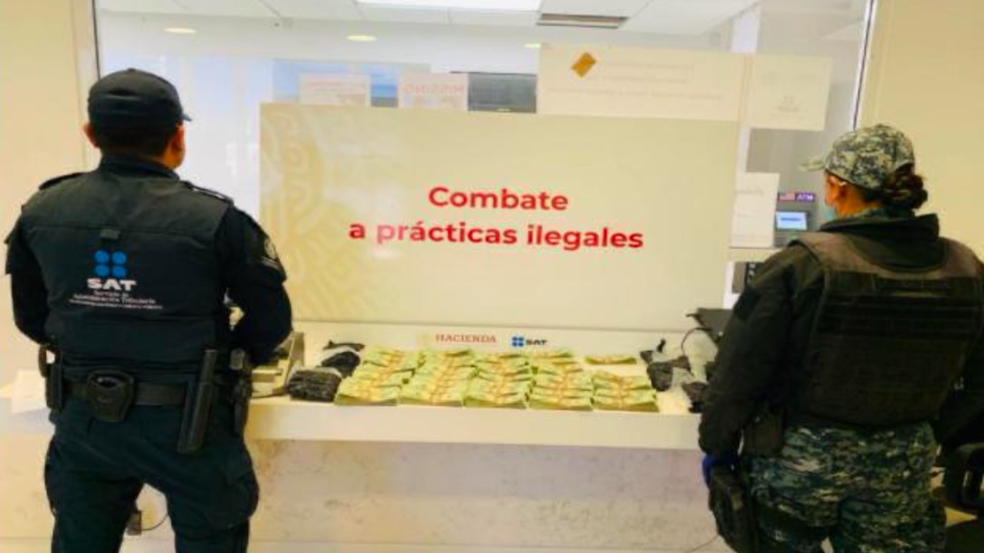 Decomisan cargadores, drogas, cheques y dólares en diversas aduanas del país