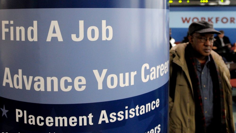 Millones perderán la ayuda de desempleo por el rechazo de Trump a la ley de estímulo