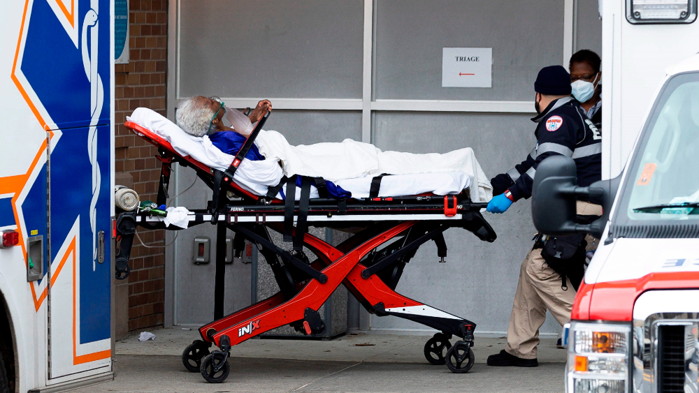 Pronostican CDC más de 90 mil muertos por COVID-19 en EE.UU. en próximas tres semanas