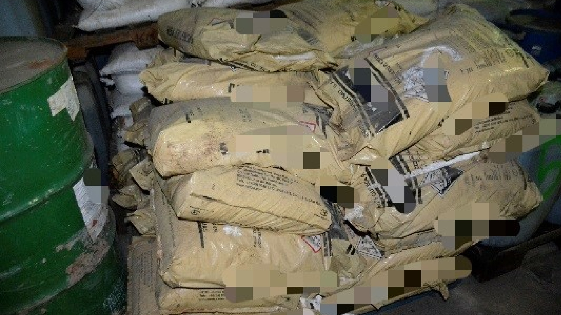 FGR incinera más de 110 toneladas y más de 65 mil litros de sustancias para elaborar drogas en Culiacán, Sinaloa